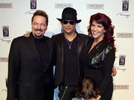 terry-fator-red-carpet-gala-premiere 011